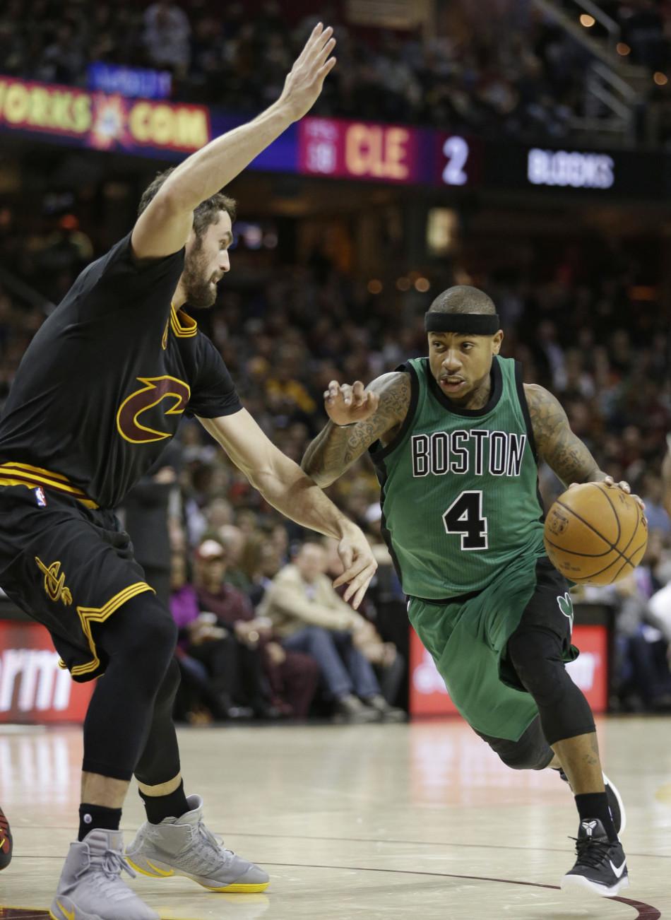 立在欧足联 立在欧足联