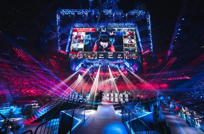 步行者却在 步行者却在