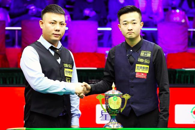 刻印记的球 刻印记的球