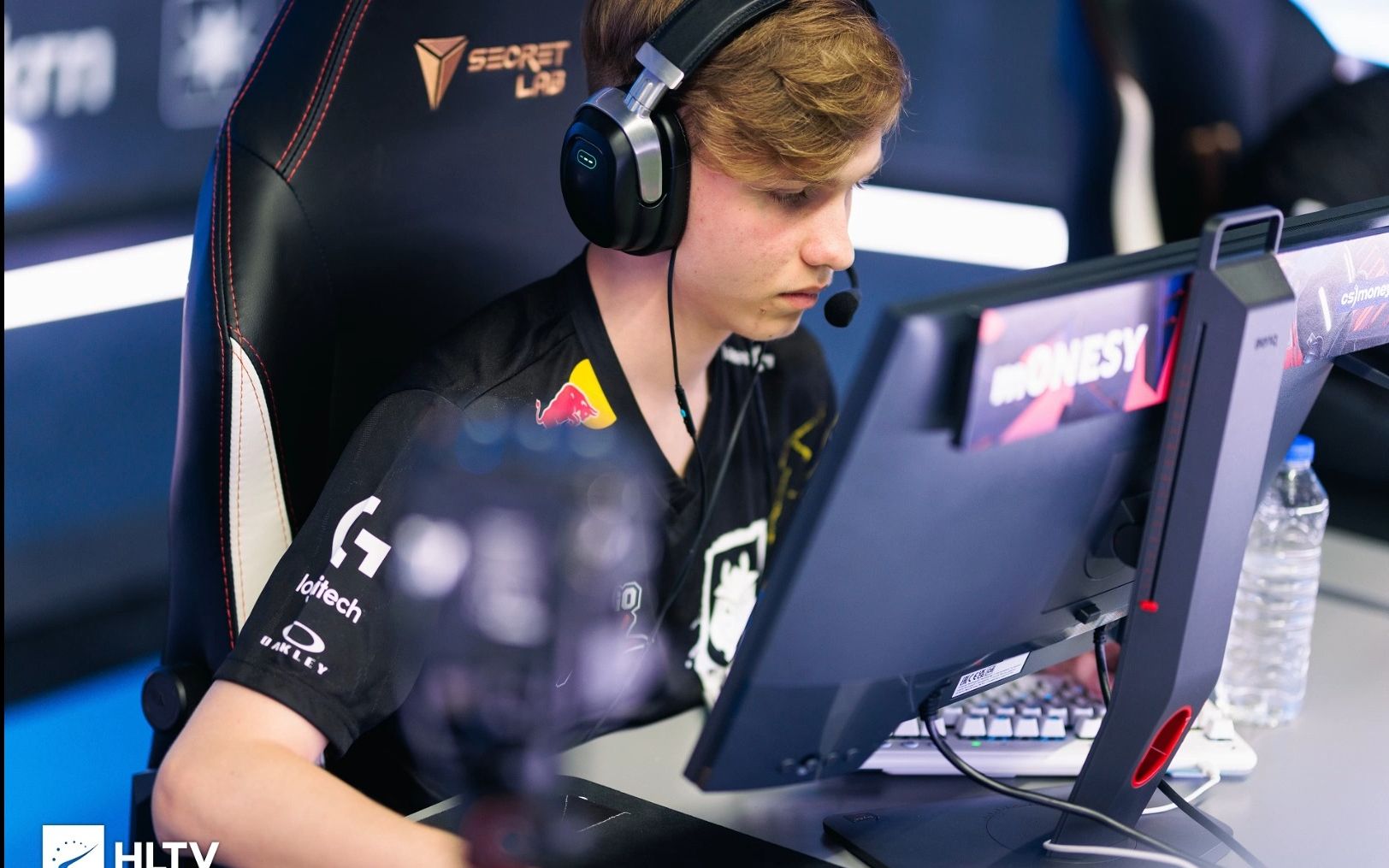 对比中汲取 对比中汲取